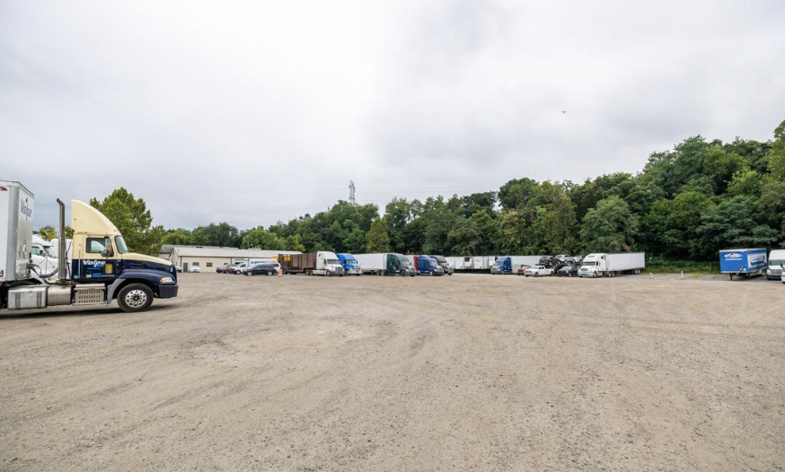 Toon Truck & Trailer Repair — photo 3 of 3